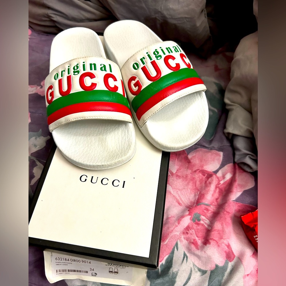 Kids Gucci slides